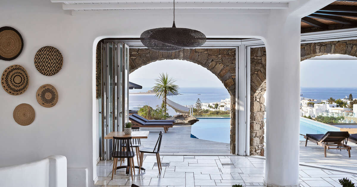 Een foto van Mr & Mrs White Mykonos