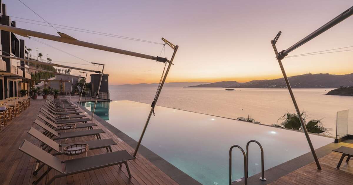 Een foto van het zwembad bij Bodrum Yalikavak - MGallery Collection