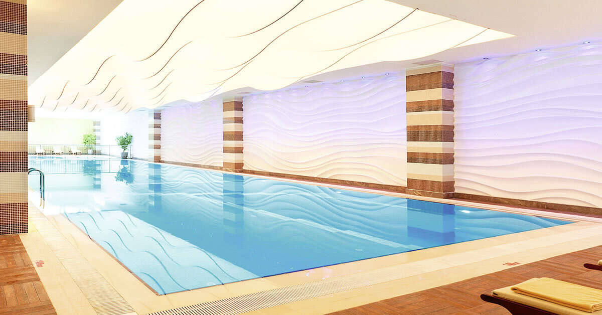 Een foto van het zwembad bij Paloma Oceana Resort