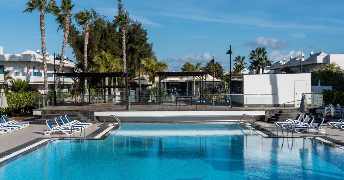 Een foto van het zwembad bij THB Tropical Island
