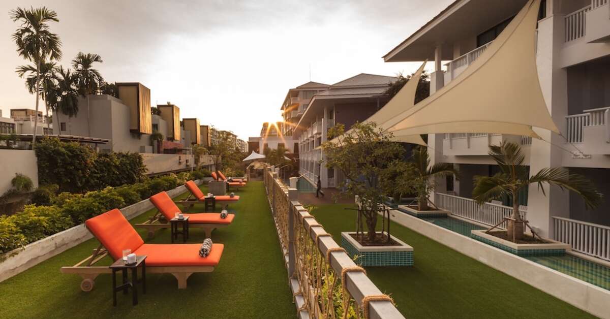 Een foto van het terras bij Loligo Resort Hua Hin