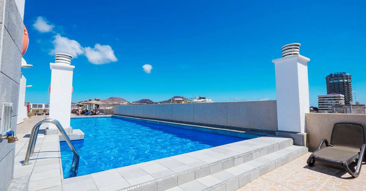 Ein Foto vom Pool im Hotel Concorde