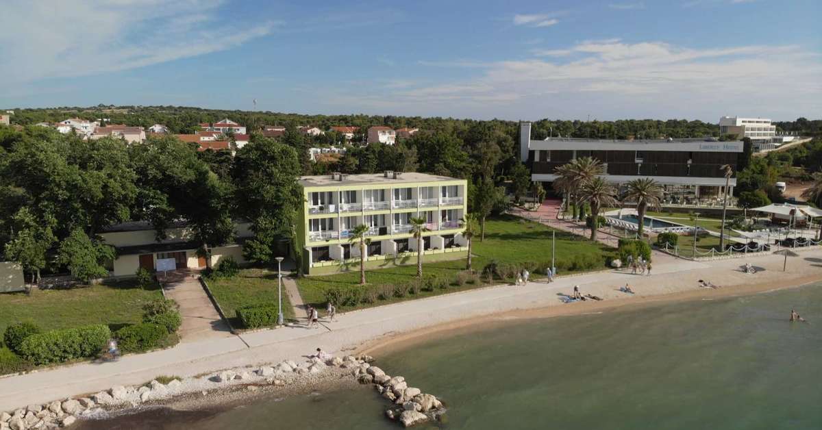Een foto van de buitenkant van Hotel Liberty