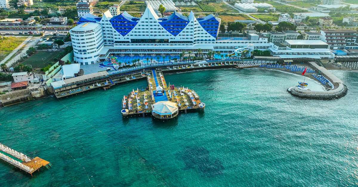 Een foto van de buitenkant van Orange County Resort Hotel Alanya