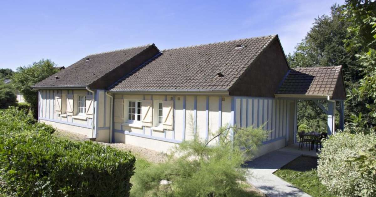 Een foto van de buitenkant van Pierre & Vacances Village Club Normandy Garden