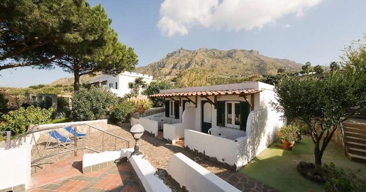 Ein Foto von der Außenansicht des Park Hotel Terme Mediterraneo
