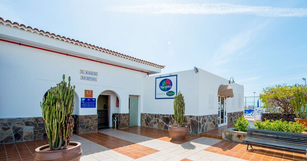 Een foto van de buitenkant van Ona El Marqués Resort