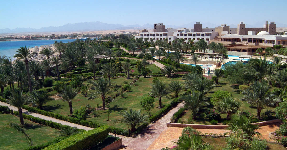 Een foto van de buitenkant van Fort Arabesque Resort & Spa Villas & The West Bay