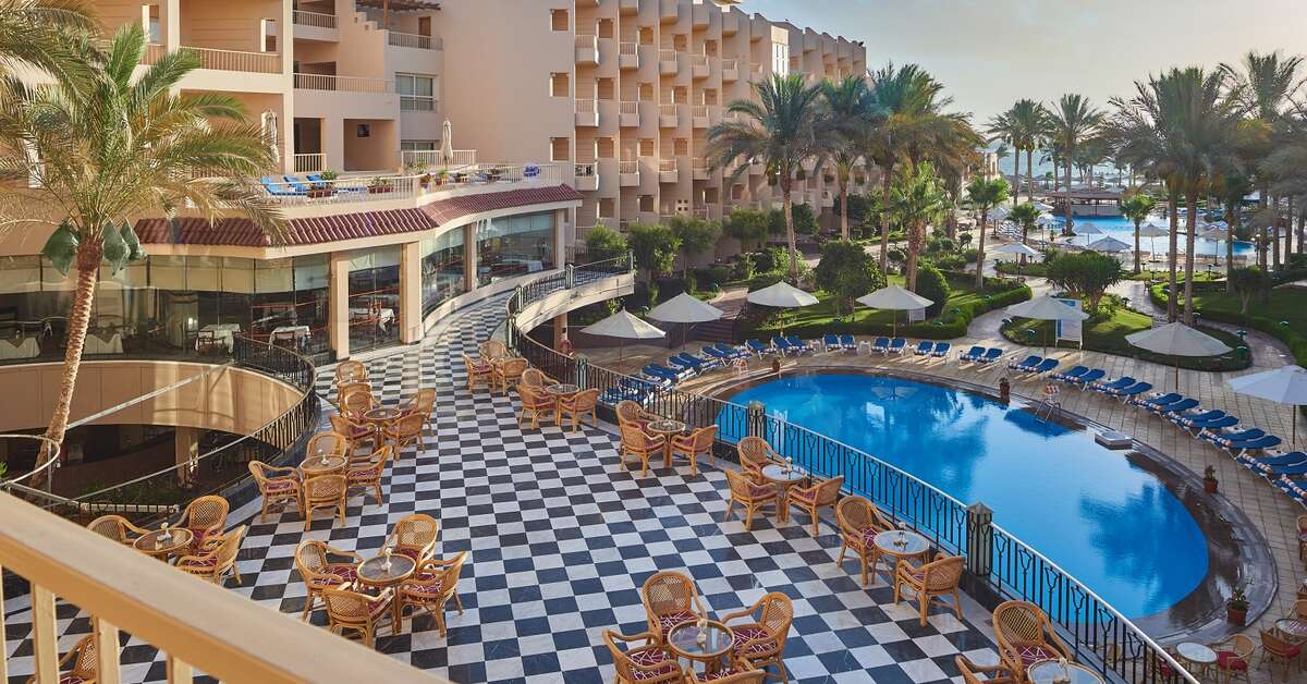 Ein Foto von der Terrasse im Sea Star Beau Rivage