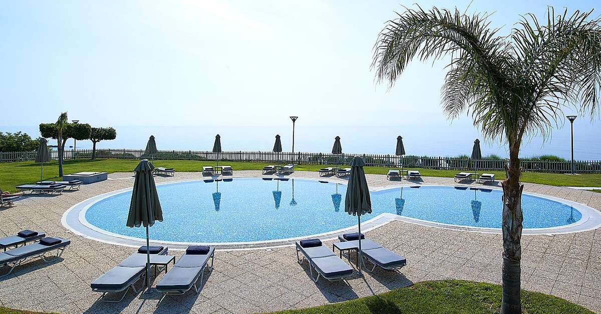 Een foto van het zwembad bij Michelangelo Resort & Spa