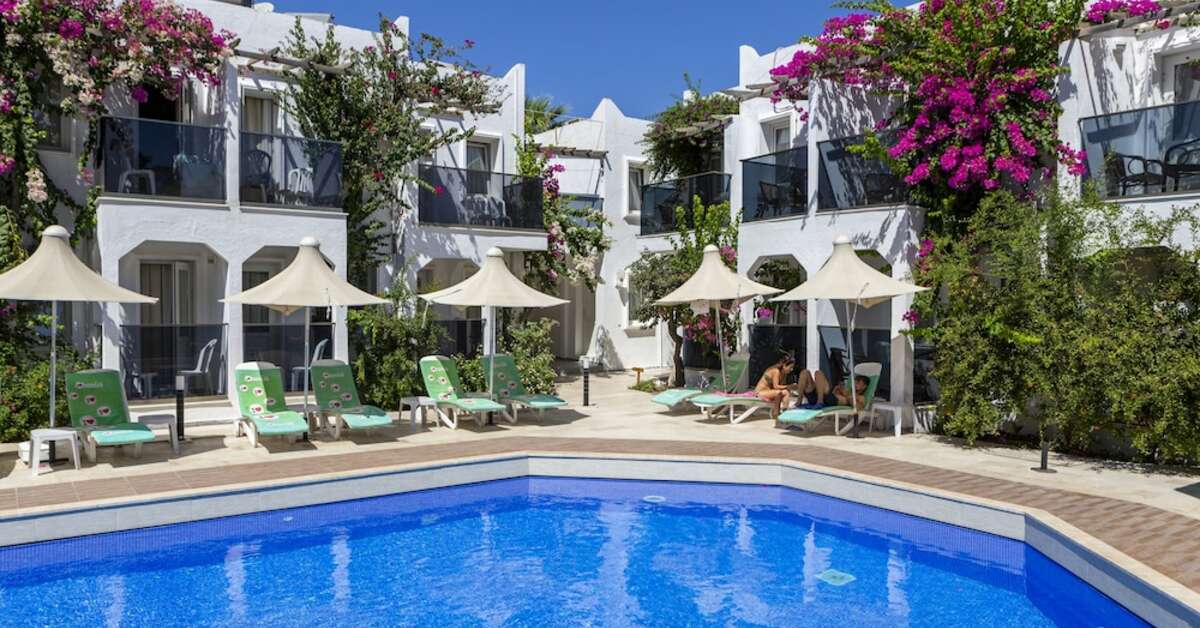 Een foto van het zwembad bij The Hello Hotel