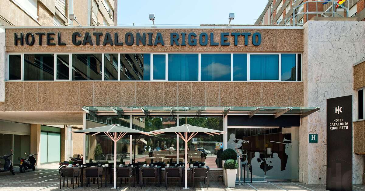 Ein Foto von der Außenansicht des Catalonia Rigoletto