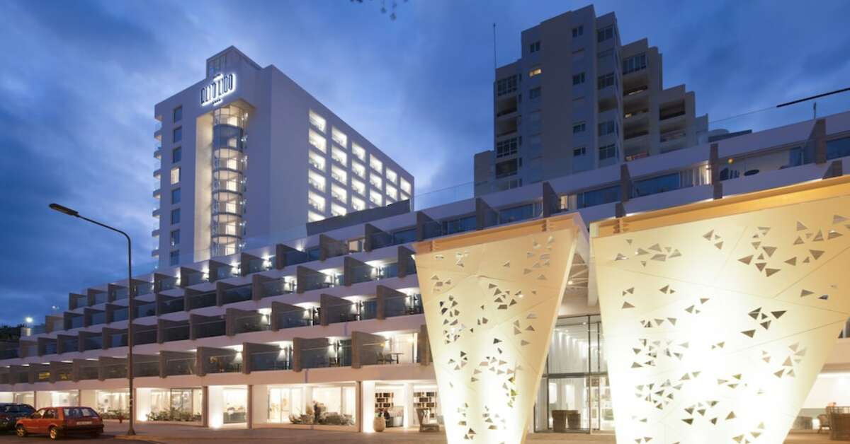 Een foto van de buitenkant van Alto Lido Hotel