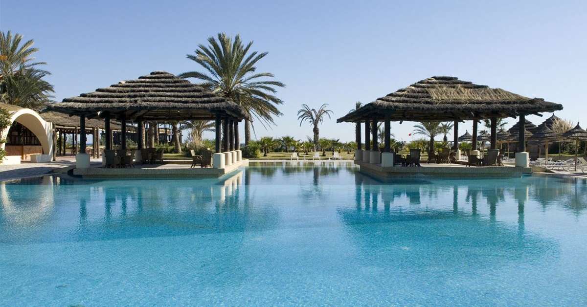 Een foto van het zwembad bij Hotel Africa Jade Thalasso