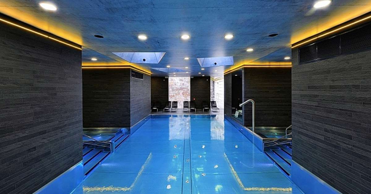 Ein Foto vom Pool im Grandhotel Pupp