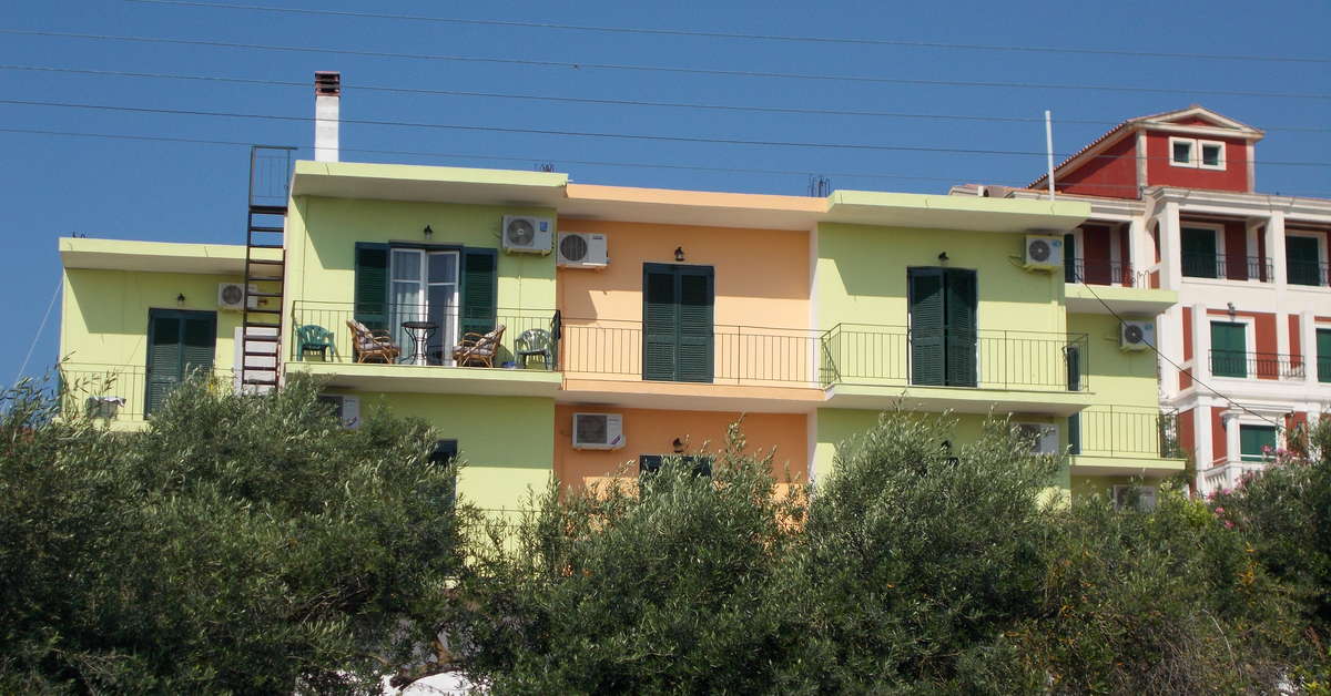 Een foto van de buitenkant van Kavos Fantasia Complex