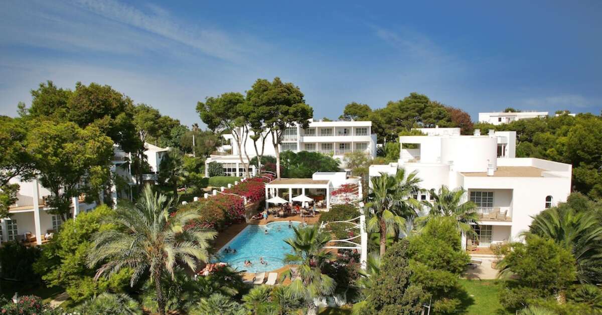 Een foto van het zwembad bij Melia Cala d'Or Boutique Hotel