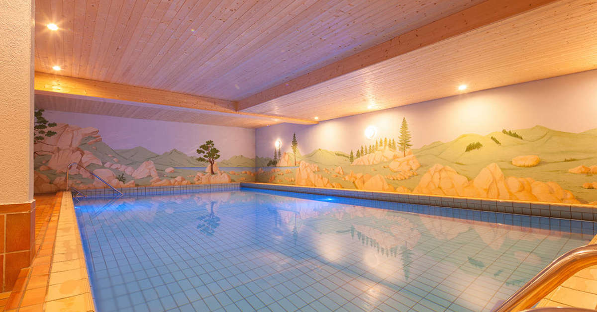 Een foto van het zwembad bij Best Western Plus Hotel Schwarzwald Residenz