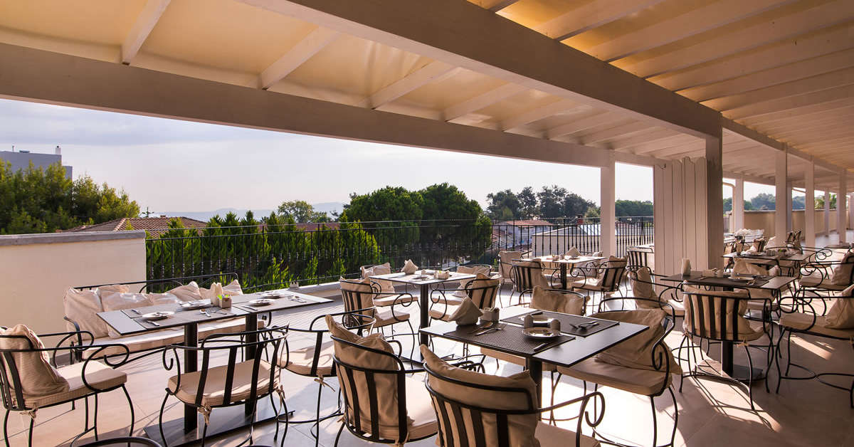 Een foto van de faciliteiten bij Neikos Mediterraneo Luxury Suites
