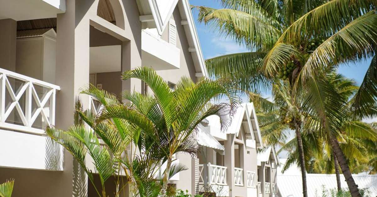 Een foto van de buitenkant van Tropical Attitude
