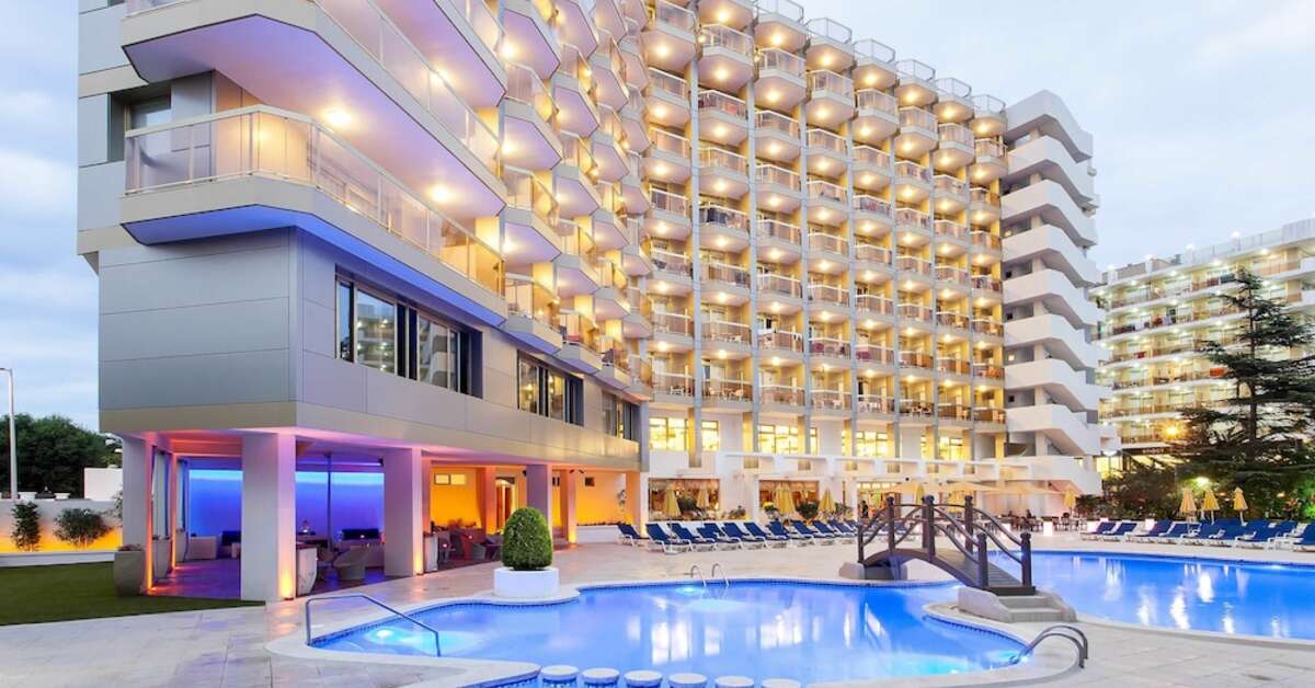 Een foto van het zwembad bij Hotel Beverly Park & Spa