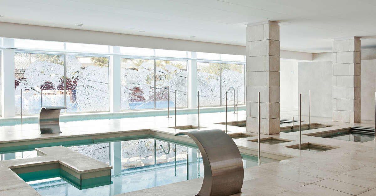 Een foto van het zwembad bij Ibiza Gran Hotel