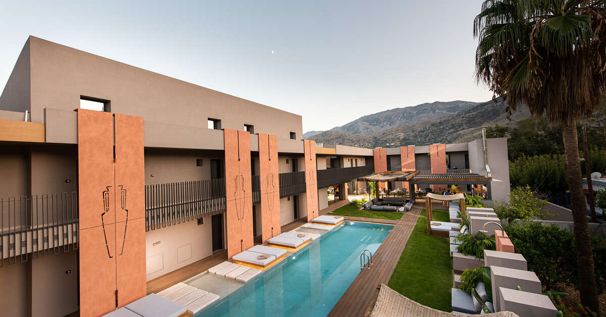 Ein Foto vom Pool im Pilot Amphora Boutique Hotel