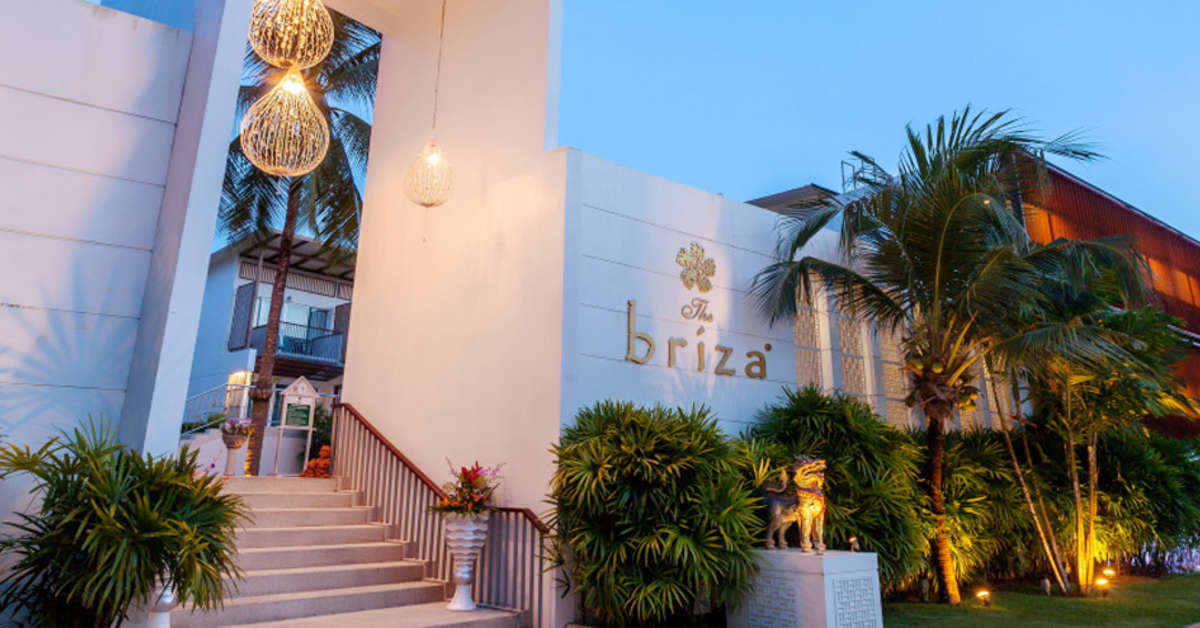 Ein Foto von der Außenansicht des The Briza Beach Resort Khao Lak