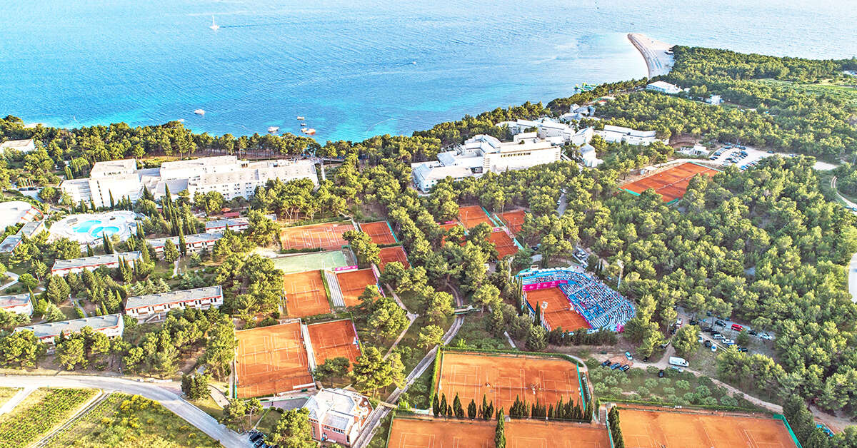 Een foto van de buitenkant van Bluesun Bonaca Resort