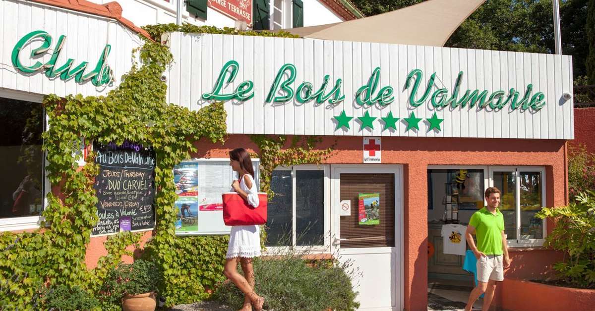 Een foto van het interieur van Camping le Bois de Valmarie