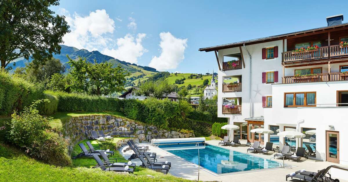 Een foto van het zwembad bij Das Alpenhaus Kaprun