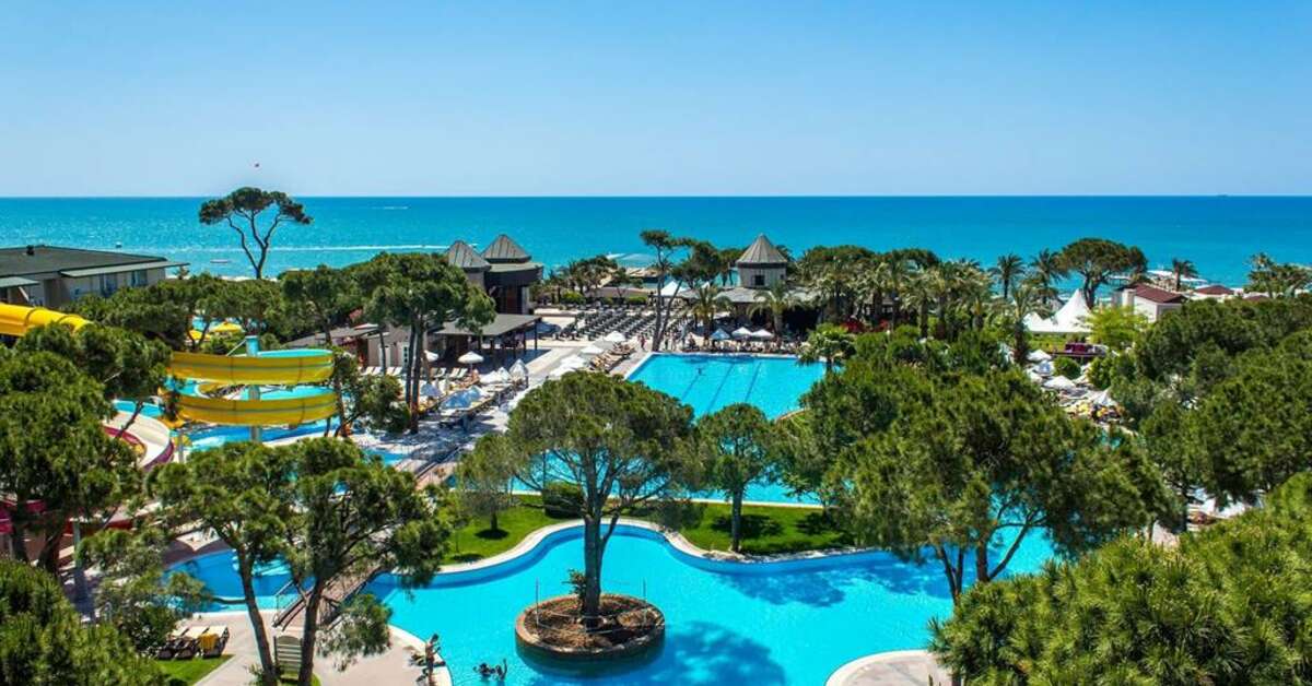 Ein Foto vom Pool im Papillon Ayscha Resort & Spa