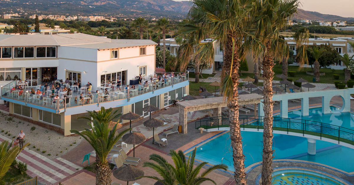 Een foto van het zwembad bij Corali Hotel & Village