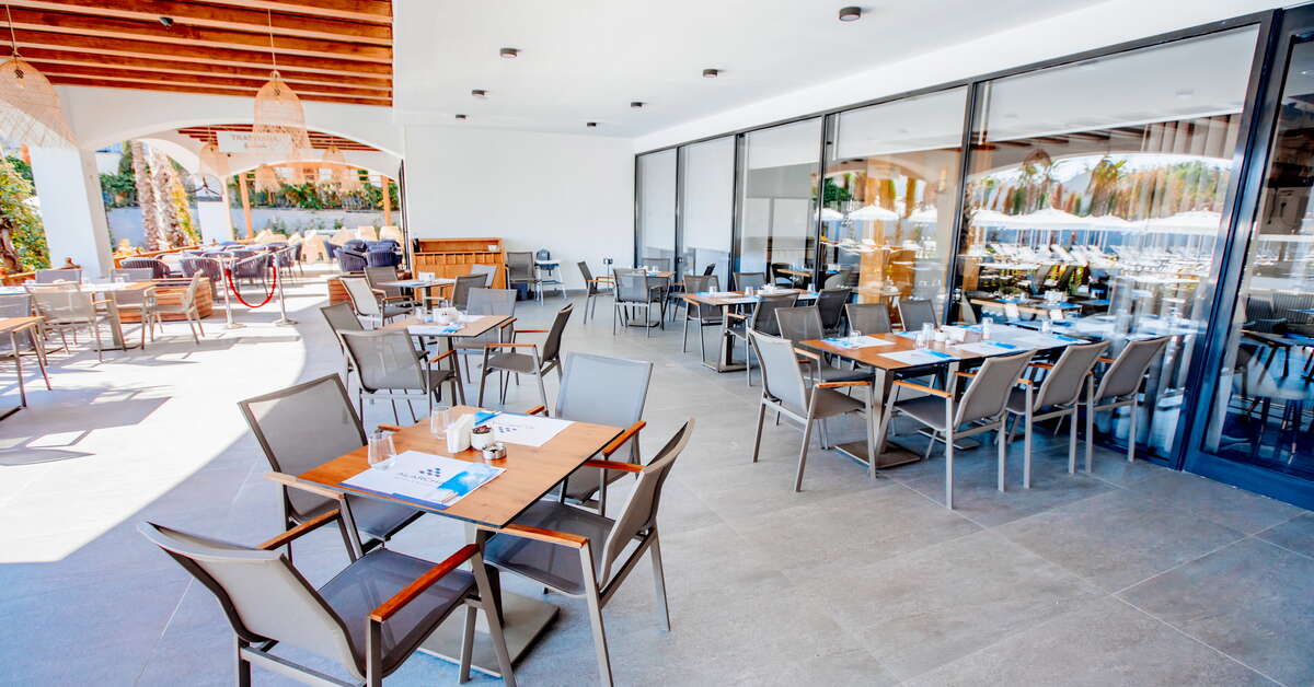 Een foto van het terras bij Alarcha Hotels & Resort