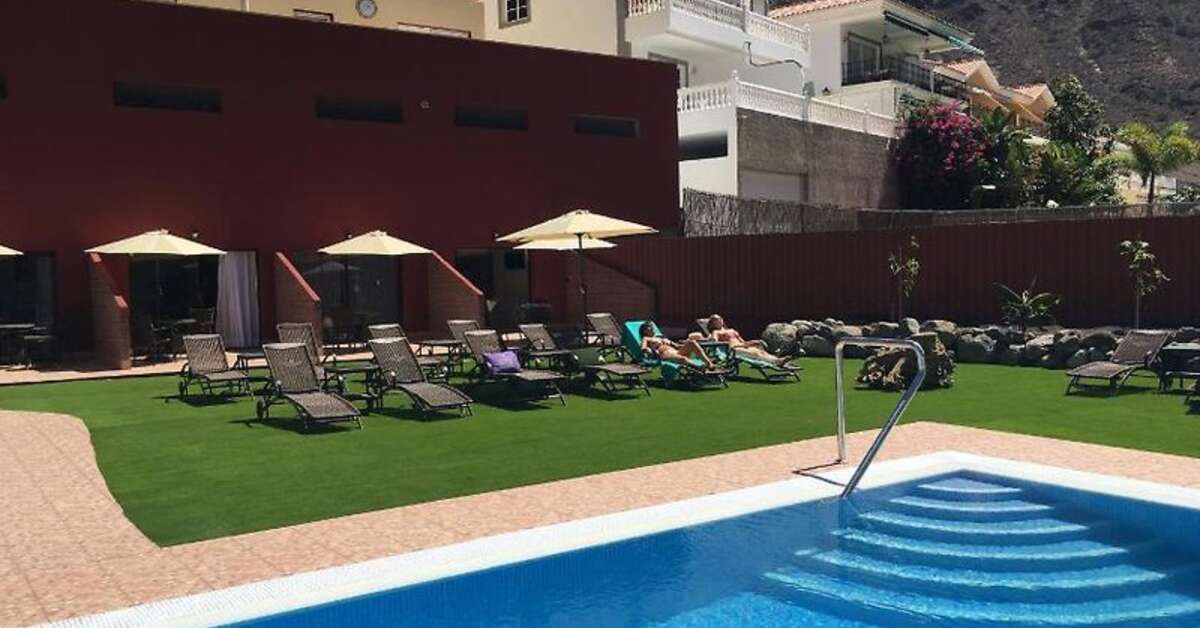 Een foto van een overzicht van Sol Mogan Suites