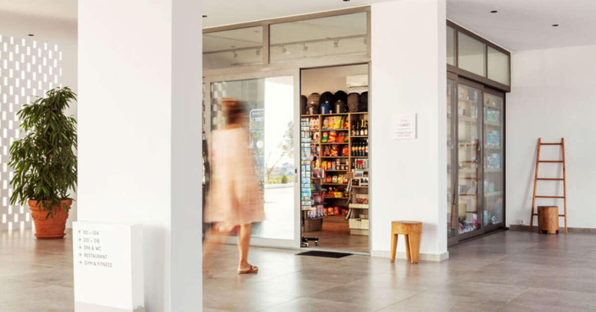 Een foto van het interieur van Pearl Beach Hotel