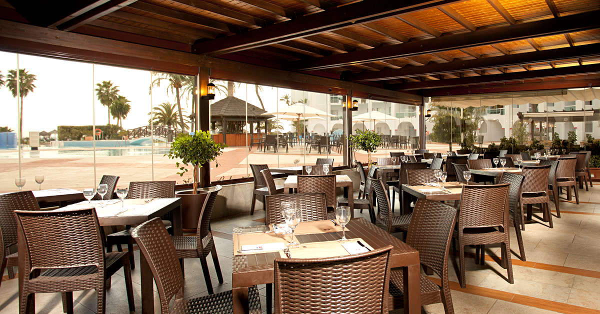 Een foto van het terras bij Ona Marinas de Nerja