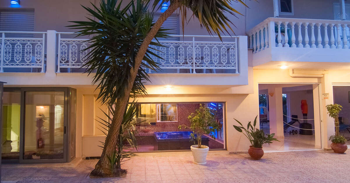 Een foto van de buitenkant van Esperia Hotel