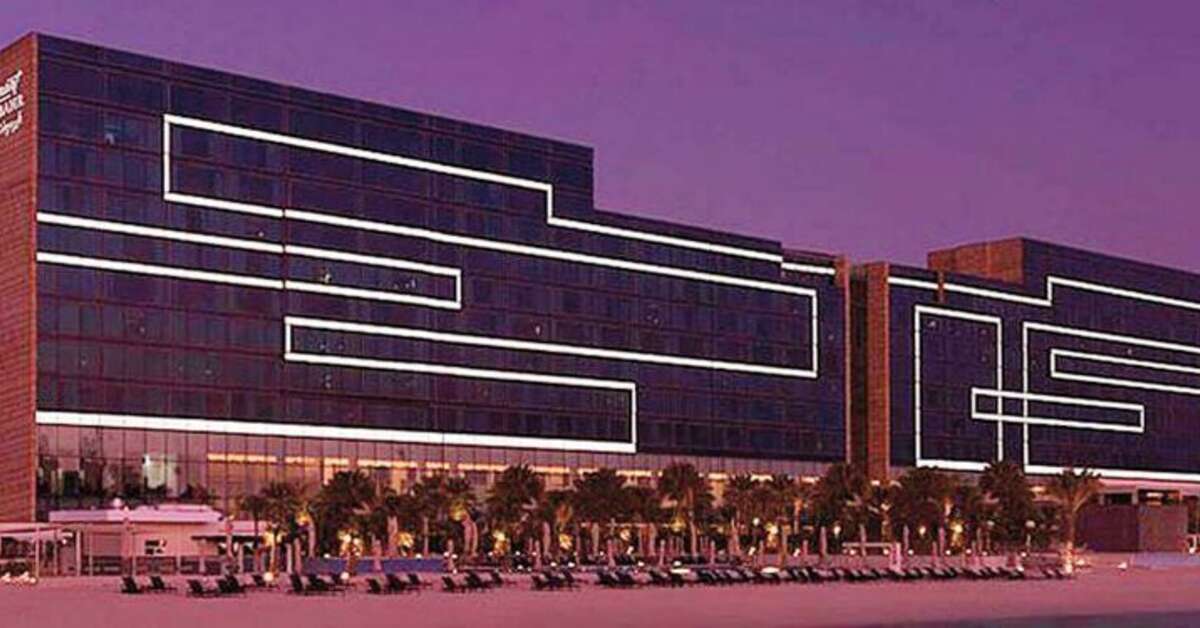 Ein Foto von der Außenansicht des Fairmont Bab Al Bahr