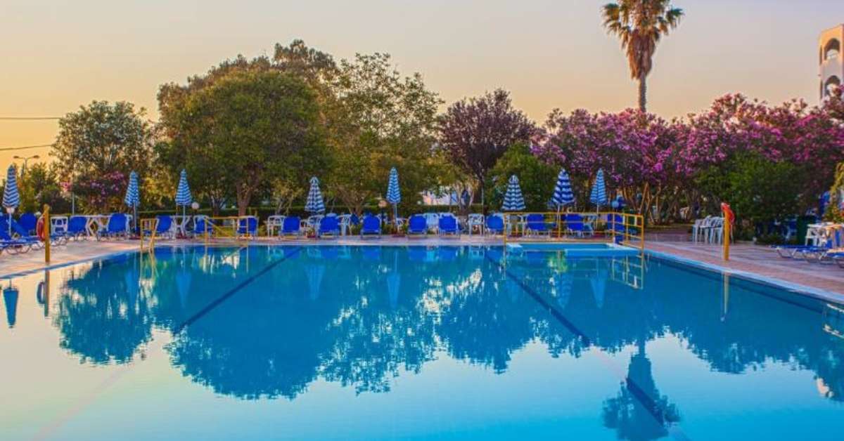 Ein Foto vom Pool im Hotel Continental Palace