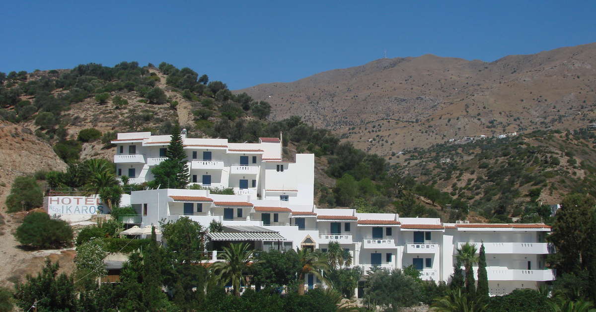 Een foto van de buitenkant van Hotel Neos Ikaros