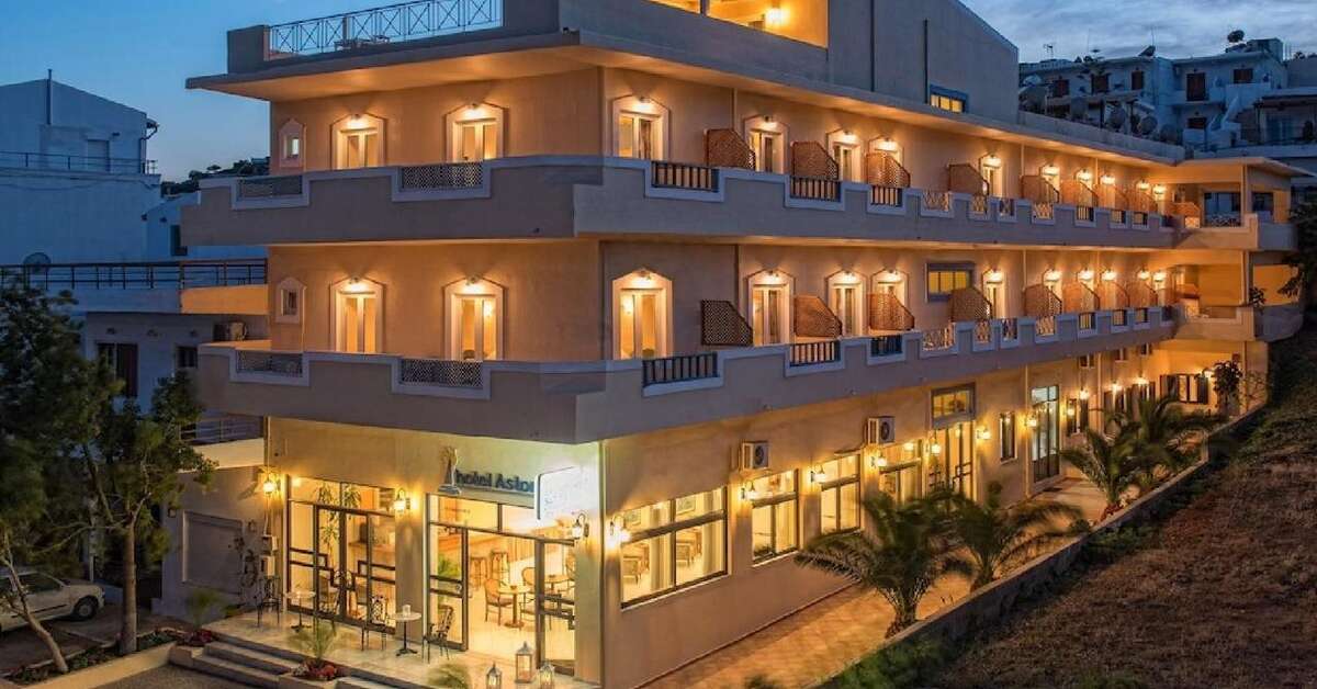 Een foto van de buitenkant van Hotel Astoria