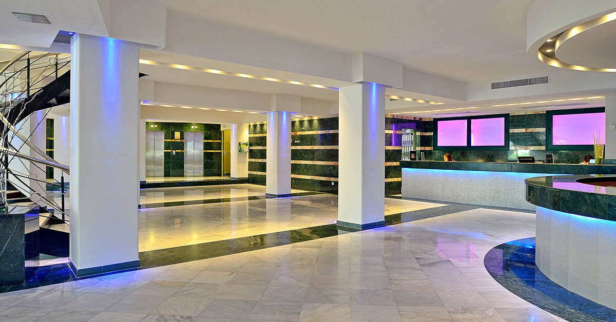 Een foto van het interieur van Hotel Sol Milanos Pinguinos