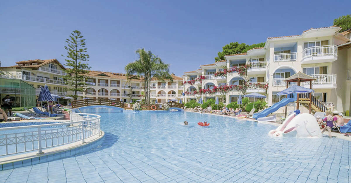 Een foto van het zwembad bij Tsilivi Beach Hotel & Suites