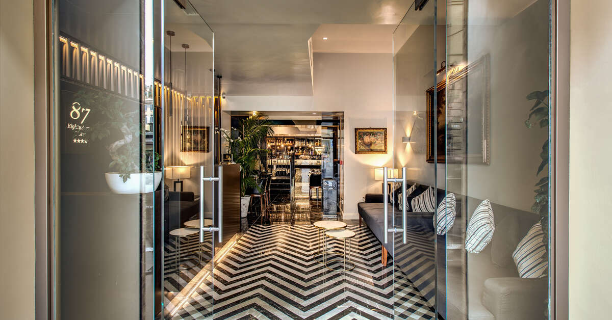 Een foto van het interieur van Hotel 87 EightySeven