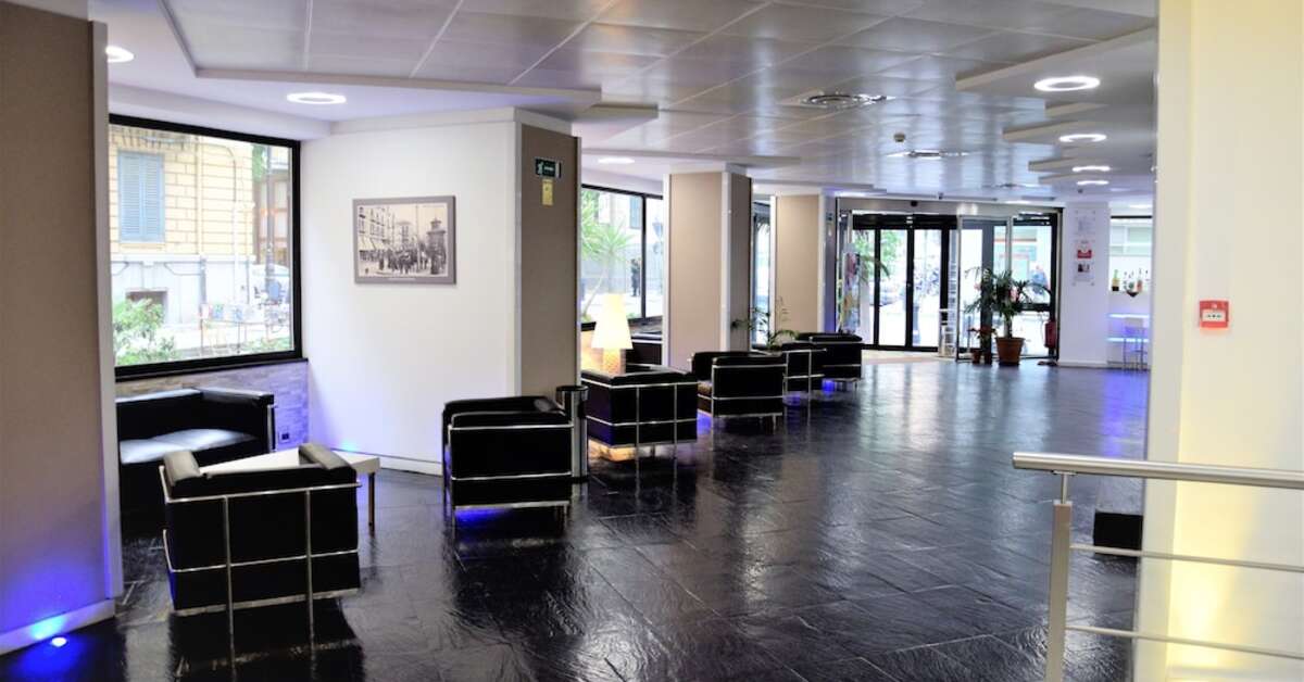 Een foto van het interieur van Ibis Styles Palermo Cristal