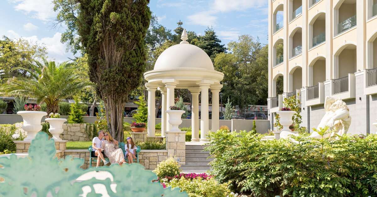 Een foto van Astor Garden Hotel