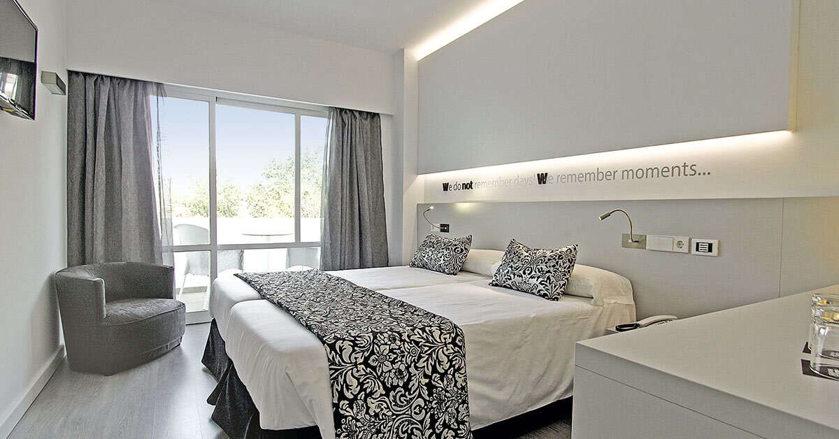 Ein Foto BG Pamplona Hotel