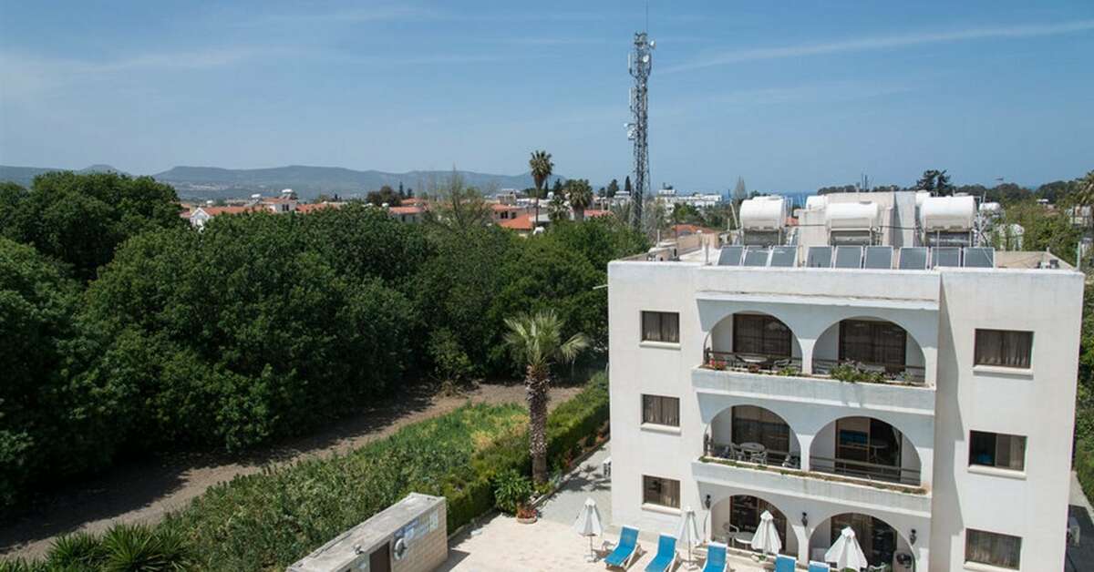 Een foto van het zwembad bij Stephanos Hotel Appartementen