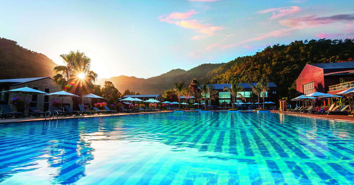 Een foto van het zwembad bij Rixos Premium Gocek